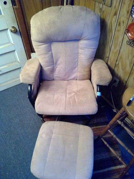 Glider with Ottoman