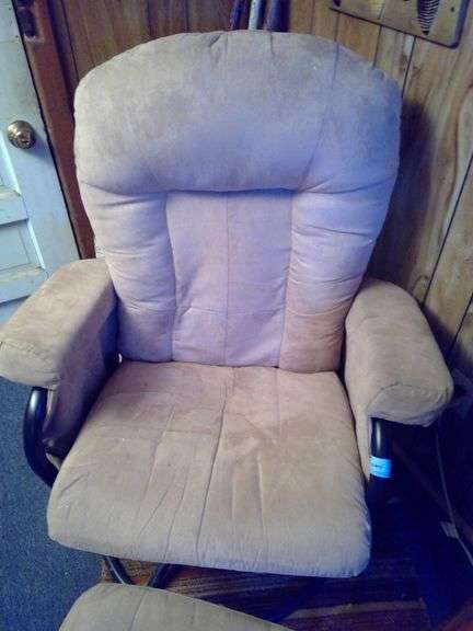 Glider with Ottoman