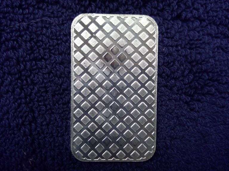 ONE TROY OUNCE FINE SILVE .999 BAR