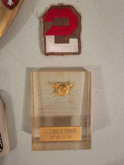 Richard Nixon button, military patch, military presentation piece