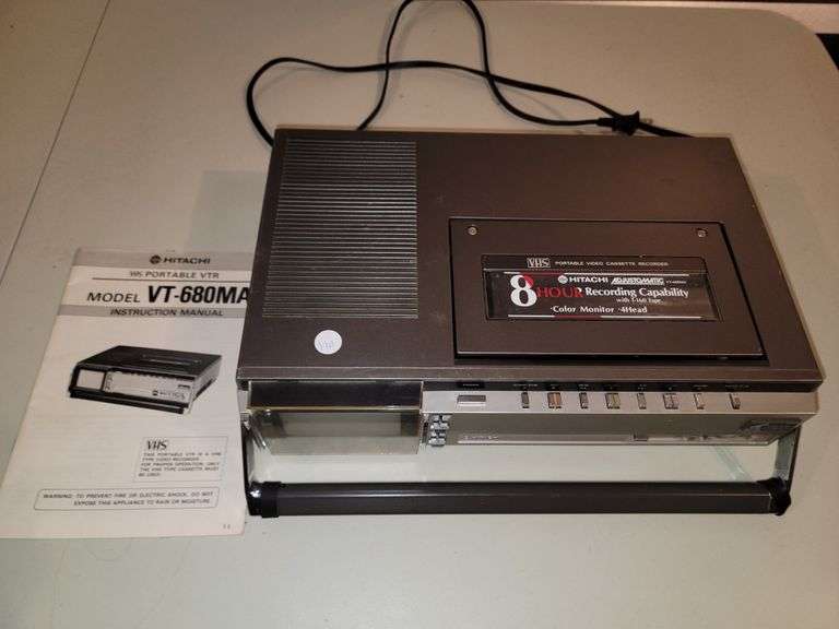 Hitachi VT-680MA Portable VTR