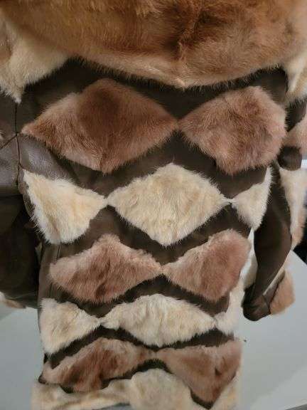 Vintage Freeman Furs Amazing leather and fur coat