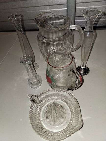 Juicer, 2 Glass Pitchers, Flower Vases