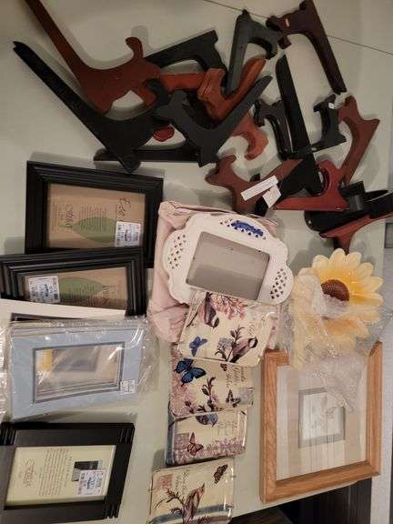 Small wooden display easels and picture frames