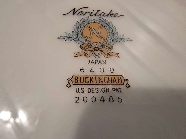 Noritake Buckingham Fine China. 8 PC setting.