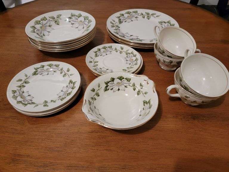 Homer Laughlin Georgian fine china