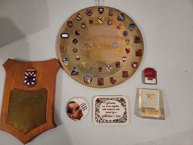 Richard Nixon button, military patch, military presentation piece