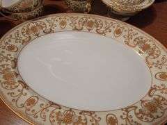 Mentor Fine China. Lee Gold 8 PC setting