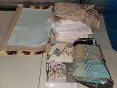 Tablecloths and placemats