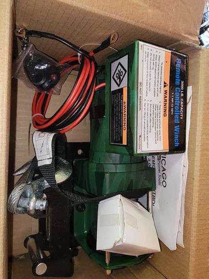 Chicago Radio Controlled Portable Winch NEW