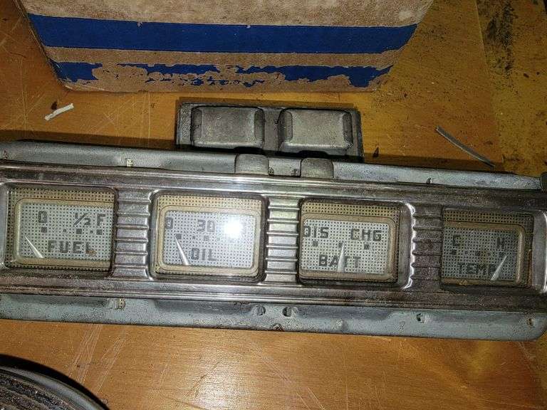 More Vintage Vehicle Parts, Dash gauges