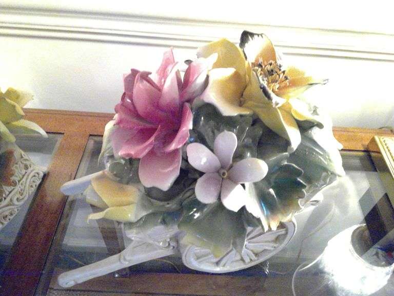2 Decorative Porcelain Flower Pieces