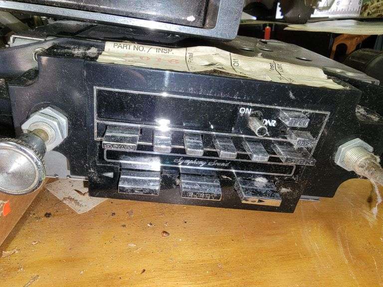 Old Car Radios, 8 Track