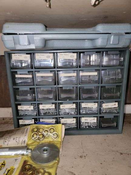 Roadmaster Car Stereo, Rotary Tool Kit, Buffer and more