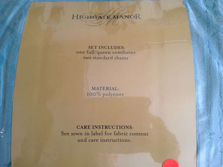 New Full/Queen Comforter Set