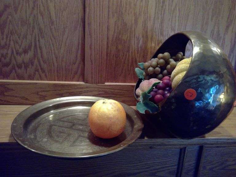 Brass Fruit Bowl, Platter with Fruit