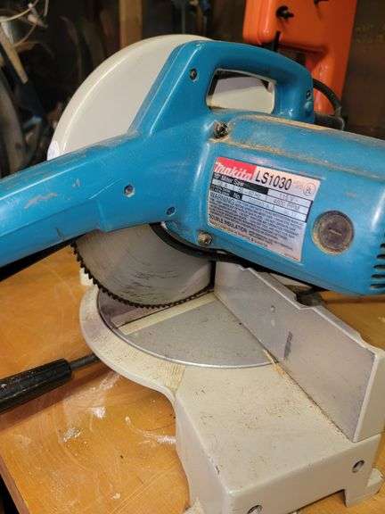 Makita 10" Miter Saw