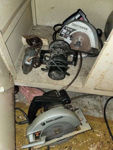 2 Circular Saws, Cummins Heavy Duty Drill, Handy Air Tank