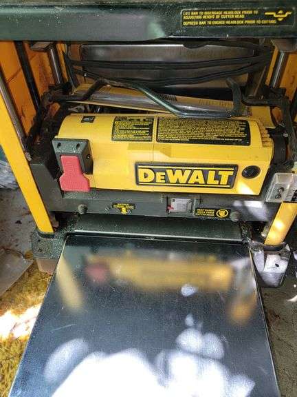 Dewalt Portable Thickness Planer