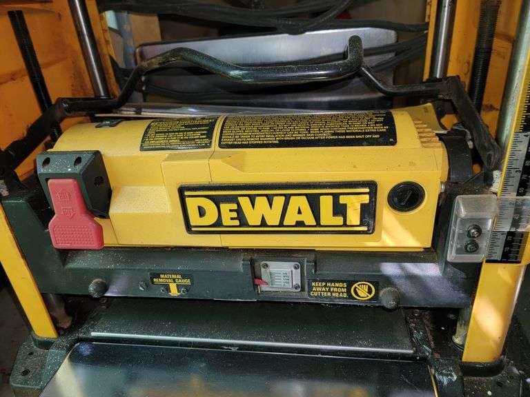 Dewalt Portable Thickness Planer