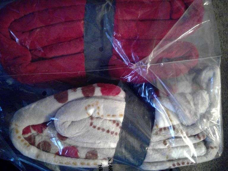 PrimaLuxe Oversized Throw