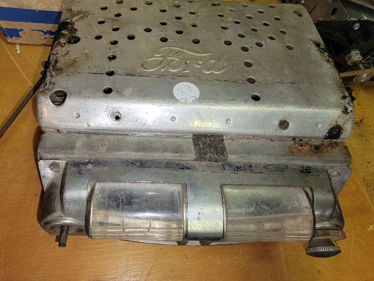Old Ford Radio