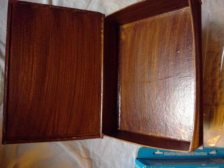 Lighted Screwdriver Kit, Book Storage Box, New Knit Hat