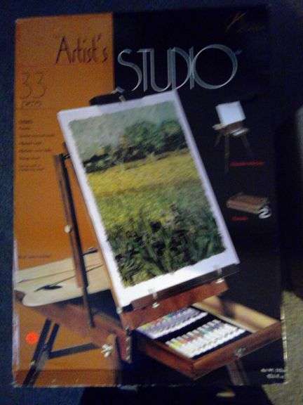 33 Piece Artists Studio, Canvas, Easel and Paints
