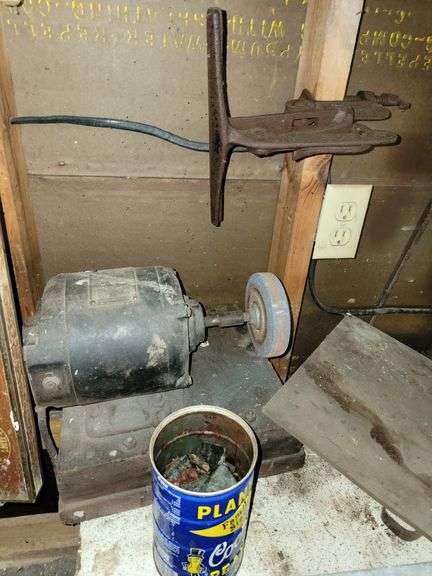 Chicago 4.5" Angle Grinder, Wooden Level, Grinder and more