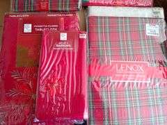 Lenox Christmas Tablecloths and Napkins
