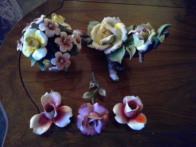 NUOVA CAPODIMONTE PORCELAIN FLOWERS