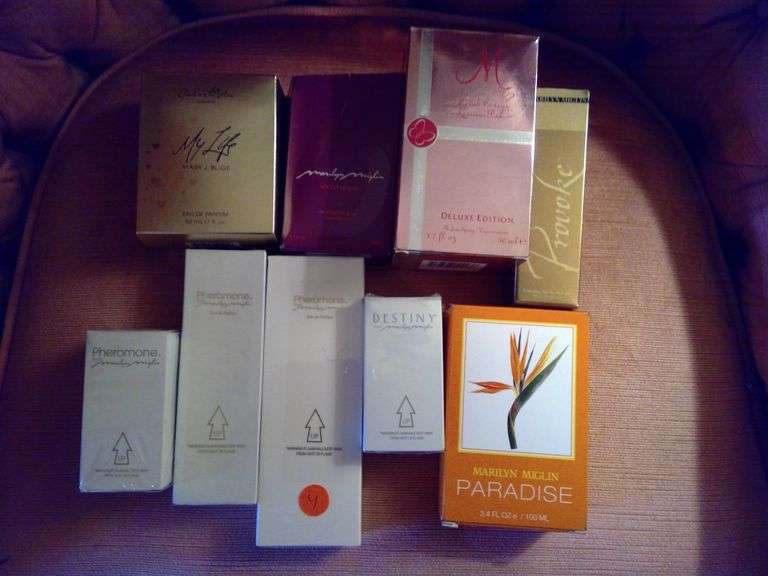 COLLECTION OF NEW WOMEN'S PERFUMES