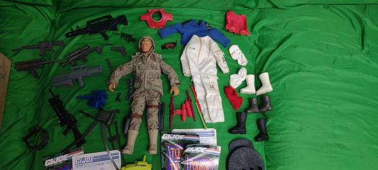 GI JOE Doll and Accessories