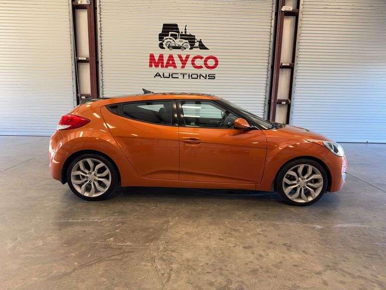 2013 HYUNDAI Veloster