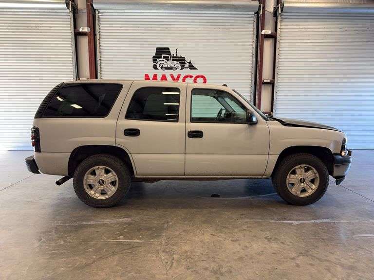 2004 CHEVROLET Tahoe