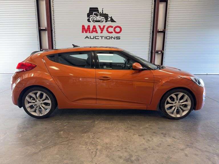 2013 HYUNDAI Veloster