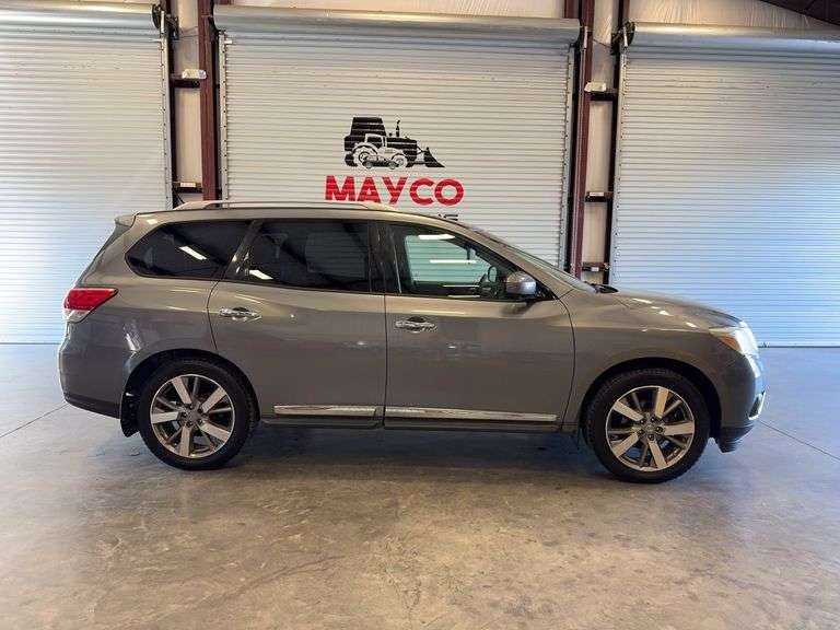 2015 NISSAN Pathfinder