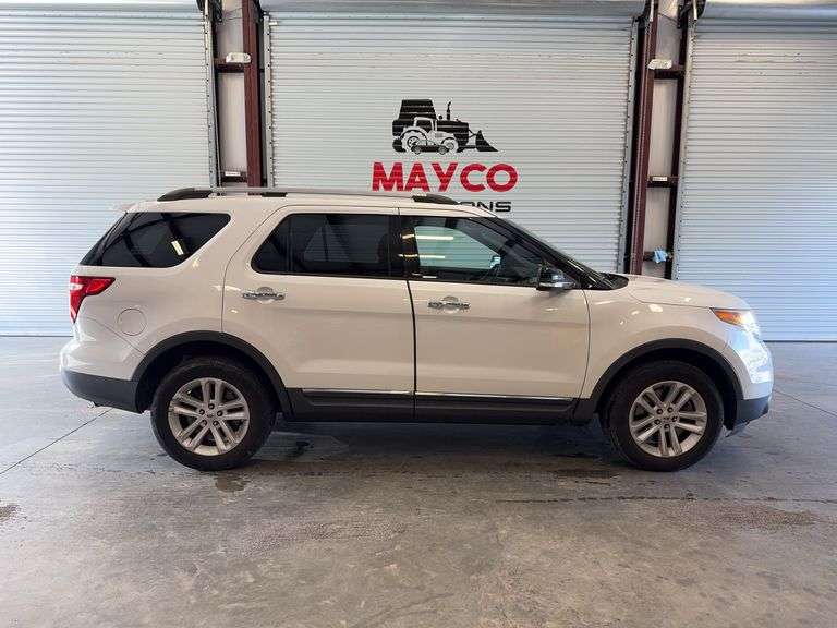 2014 FORD Explorer