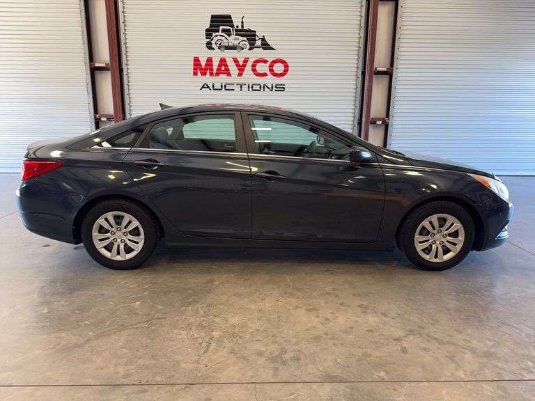 2011 HYUNDAI Sonata
