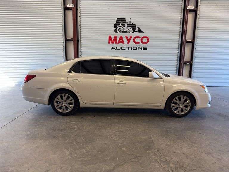 2009 TOYOTA Avalon