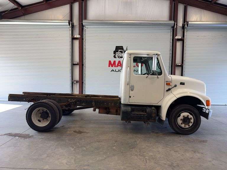 1996 INTERNATIONAL 4700 Low Profile