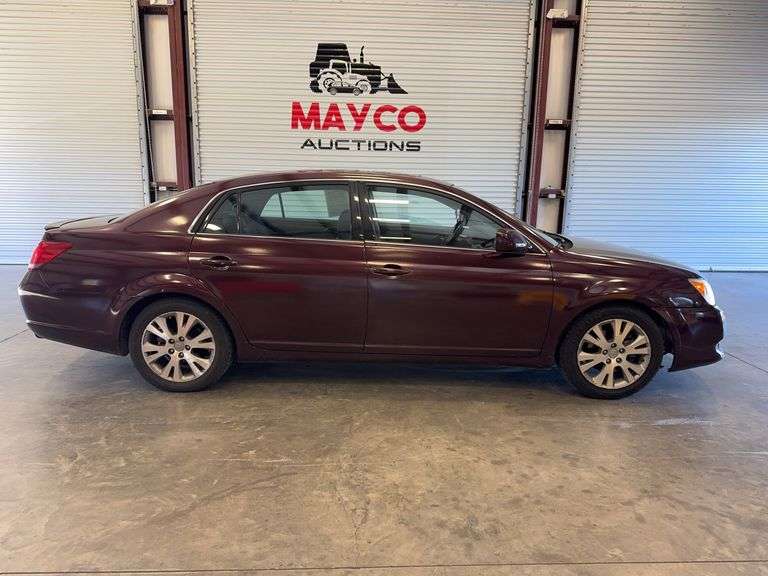 2008 TOYOTA Avalon