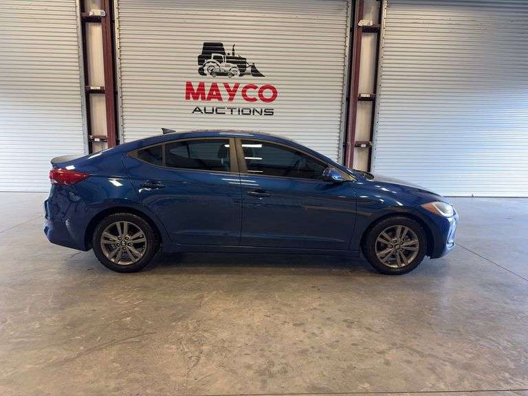 2017 HYUNDAI Elantra