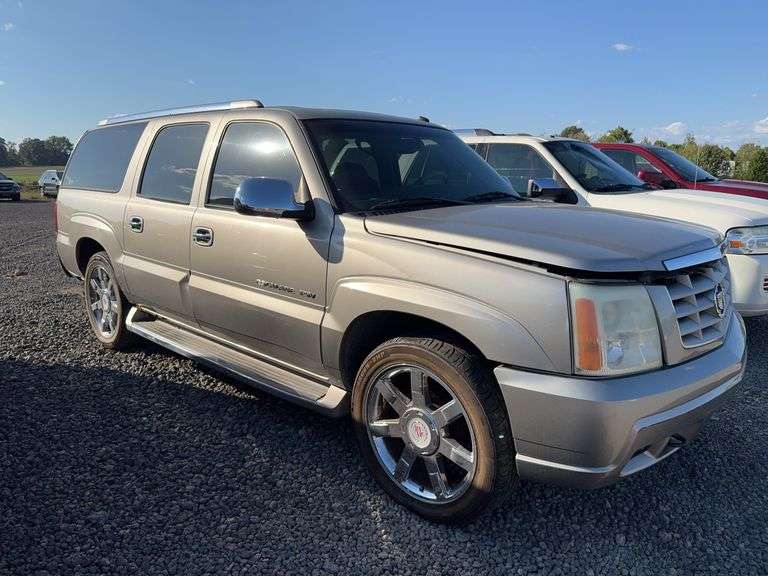 2003 CADILLAC Escalade