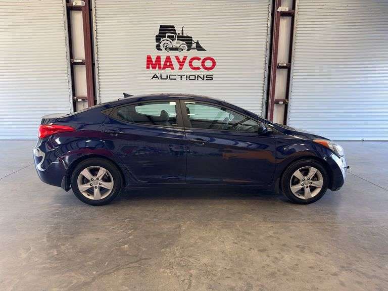 2013  HYUNDAI  Elantra