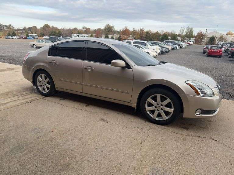 2004  NISSAN  Maxima