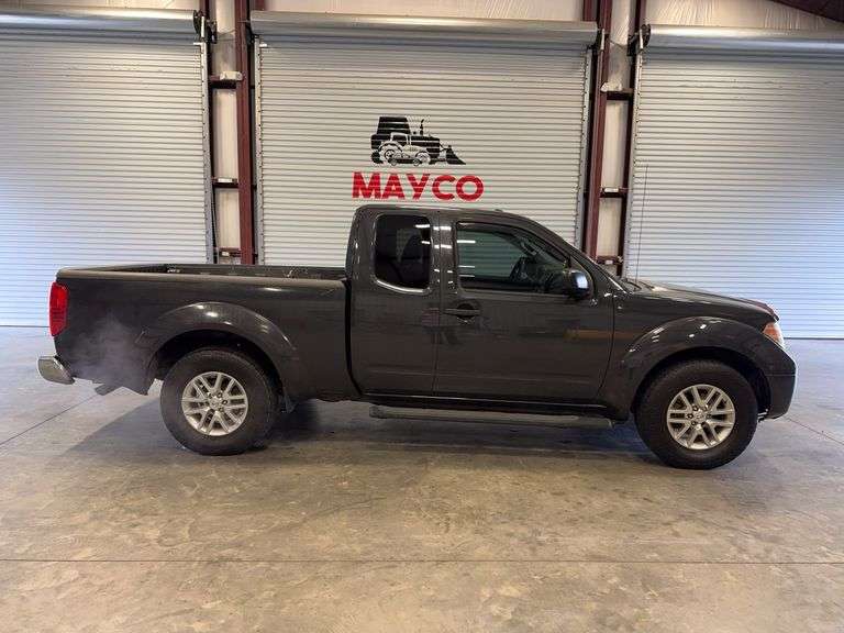 2015  NISSAN  Frontier