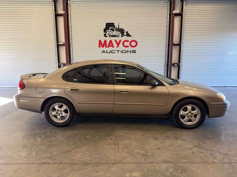 2004  FORD  Taurus