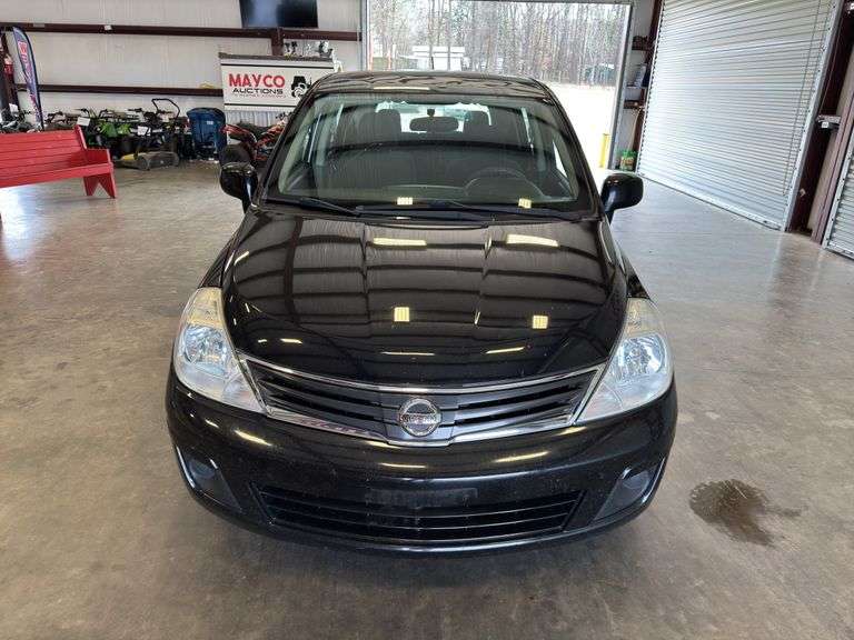 2012 NISSAN Versa