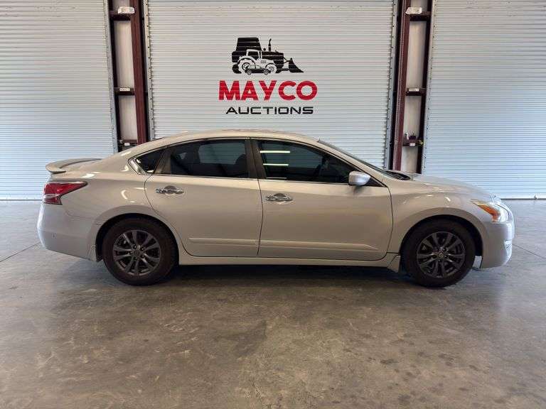 2015 NISSAN Altima